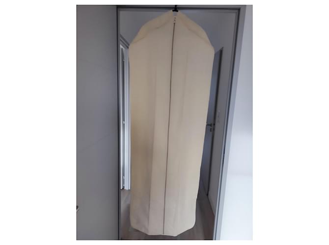 Louis Vuitton Coprispalle Beige - vista 2