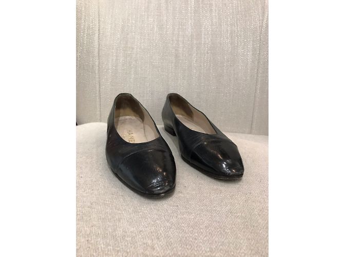 Timeless CHANEL Bailarinas T.UE 37 Cuero Negro - vista 2