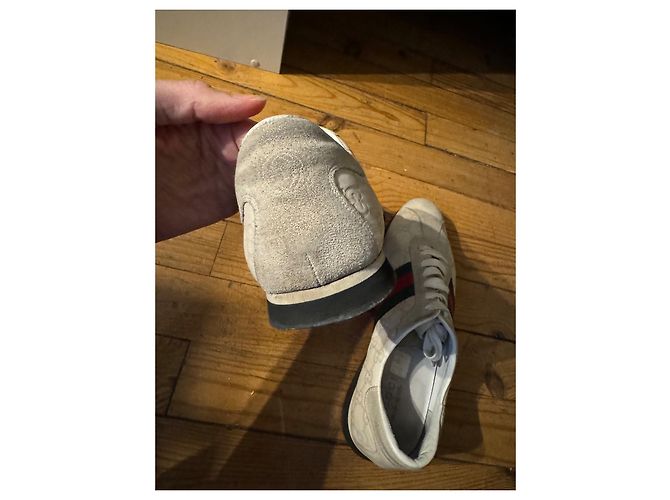 Sneakers Gucci Guccissima in pelle beige - vista 4