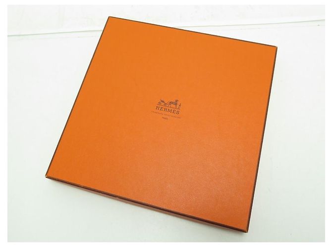 Hermès NOVO LENÇO HERMES PARURES DES SABLES QUADRADO DE SEDA PRETA BOURTHOUMIEUX Preto - vista 10