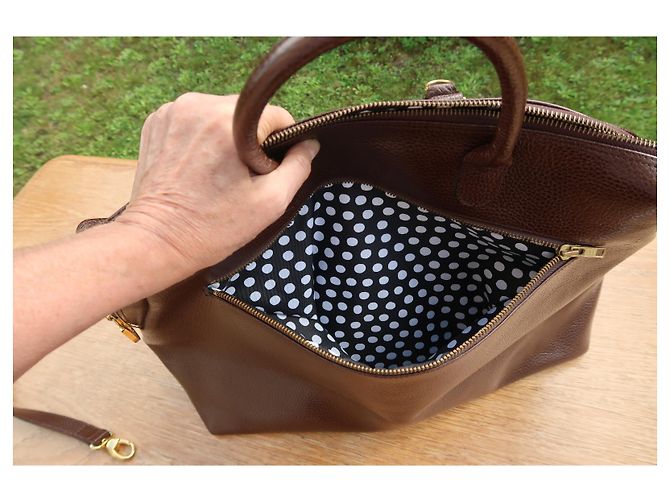 Borsa a mano Emanuel Ungaro in pelle martellata marrone - vista 15