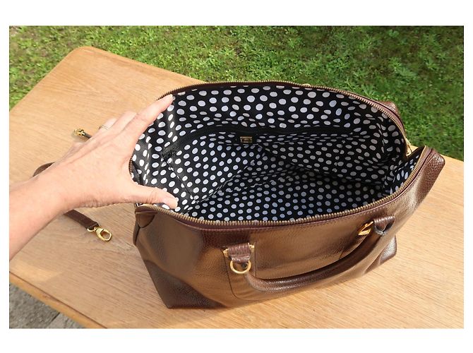 Borsa a mano Emanuel Ungaro in pelle martellata marrone - vista 9