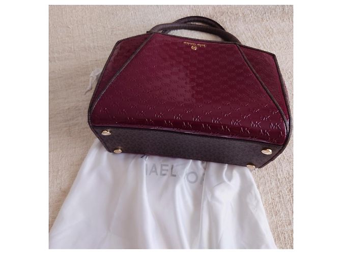 Borsa Michael Kors Cleo Bordeaux in vernice Bordò - vista 4