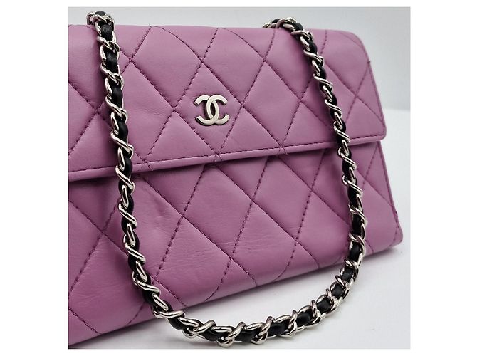 Carteira Chanel com corrente Timeless Classique acolchoada rosa Fuschia - vista 3