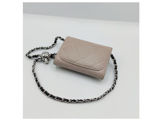 Portafoglio Chanel con catena Timeless rosa in pelle - vista 2