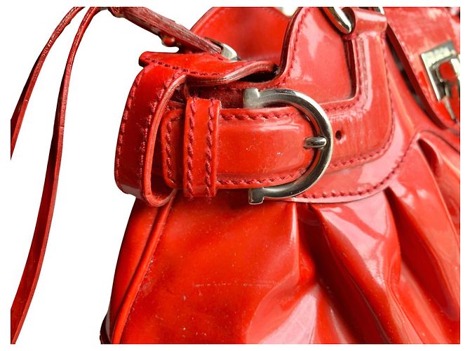 Salvatore Ferragamo Borsa FERRAGAMO in vernice. - vista 4