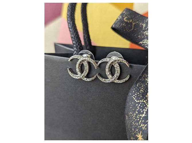 Chanel CC B15Scatola per orecchini C Logo Dubai Moon Crystal SHW RARO Argento - vista 3