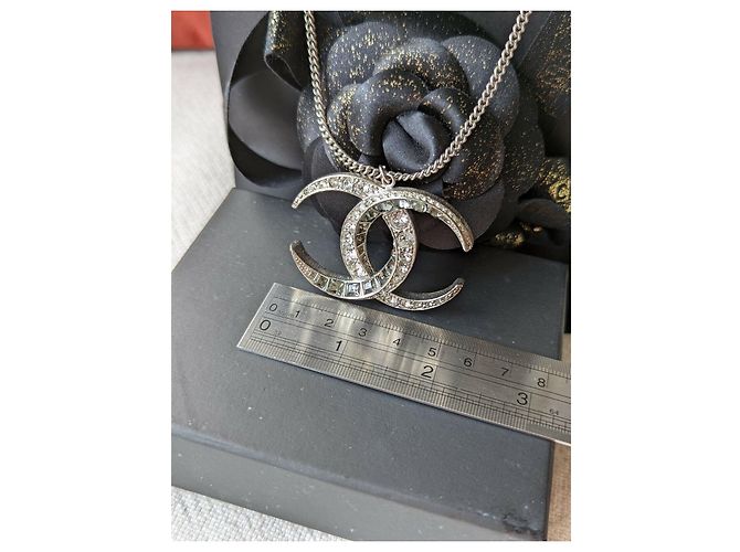 Chanel CC B15C Dubai Crescent Moon Logo SHW RARE orecchini con collana Argento - vista 12