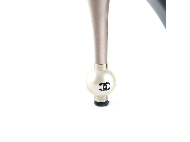 CHANEL - Perlenpumps (Größe 38) Grau - Ansicht 4
