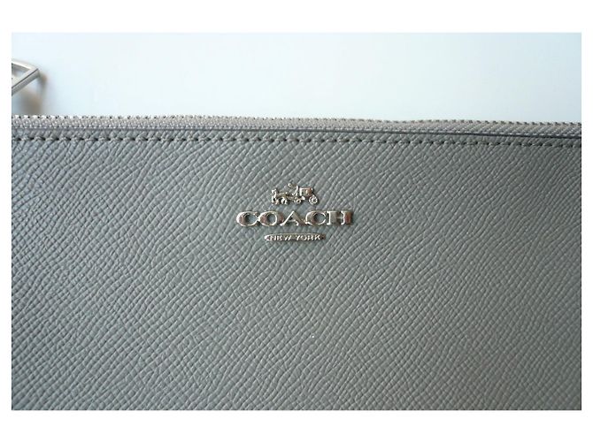 Nuevo Monedero Coach de piel de vacuno granulada gris - vista 2