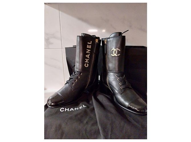 Stivaletti Chanel in pelle nera Nero - vista 9