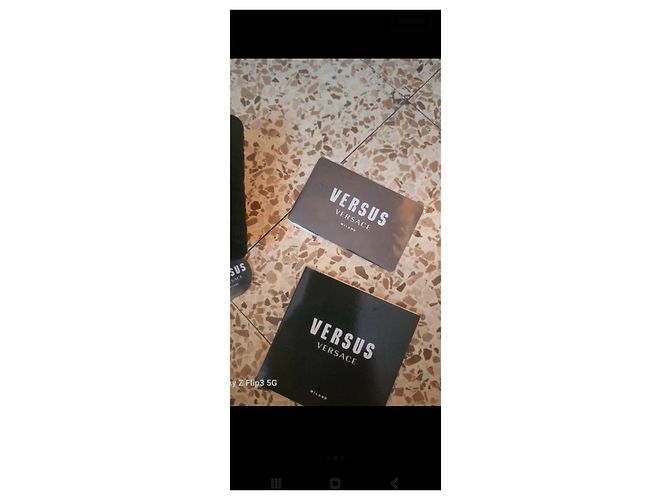 Relógio Versace em aço dourado - vista 4