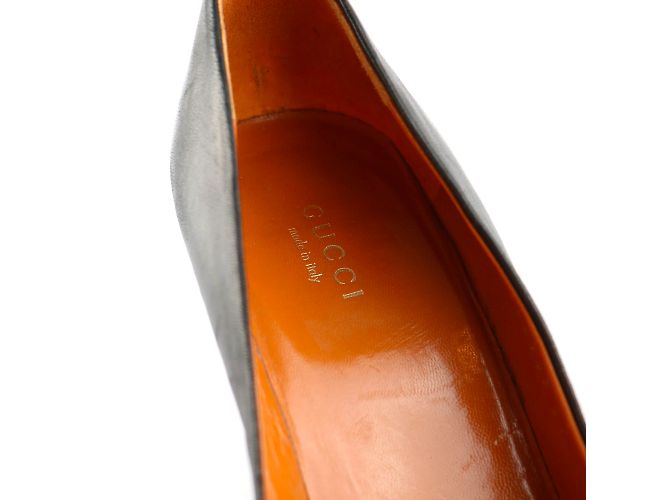 GUCCI - Décolleté in pelle nera (T37) Nero - vista 6
