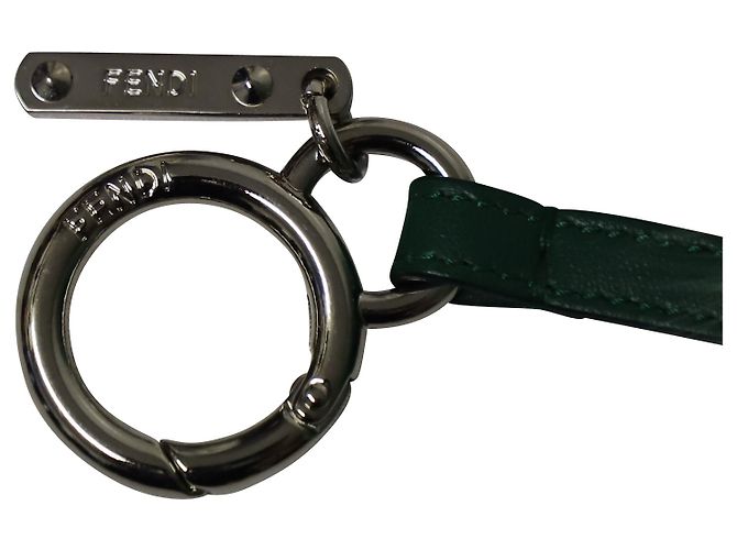 Fendi Initial Pom-Pom Charm en fourrure verte - vue 4