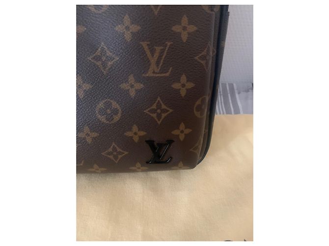 Louis Vuitton Borsa a tracolla Avenue marrone nuova - vista 2