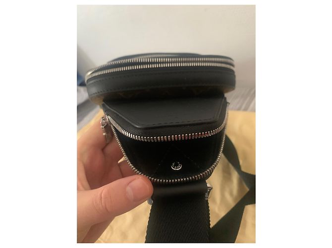 Louis Vuitton Borsa a tracolla Avenue marrone nuova - vista 9