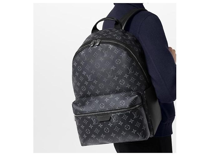 Louis Vuitton LV Discovery Rucksack MM neu Schwarz - Ansicht 4