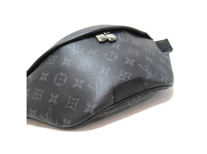 Bumbag Louis Vuitton Riñonera Monogram Eclipse Discovery PM M46035 Negro - vista 4