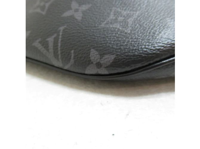 Bumbag Louis Vuitton Riñonera Monogram Eclipse Discovery PM M46035 Negro - vista 8