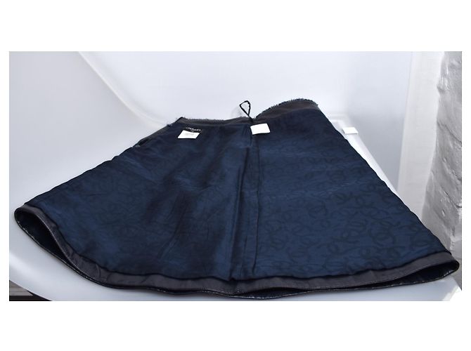 Chanel Traje de tweed de cuero poco común Azul marino Azul oscuro - vista 10