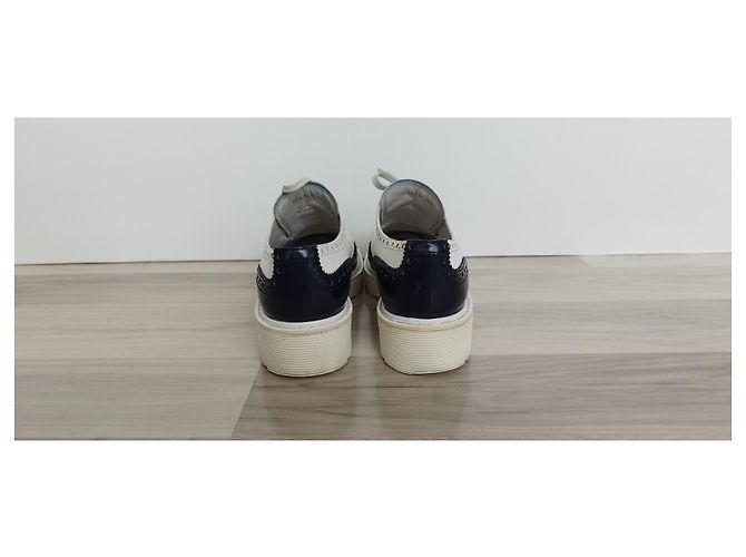Sapatos de amarrar Prada em couro branco e marinho Multicor - vista 5