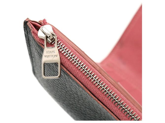 Louis Vuitton Capucines Negro - vista 5