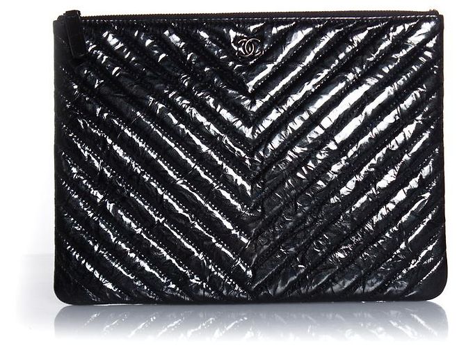 Chanel, estuche O con cremallera chevron de charol Negro - vista 7