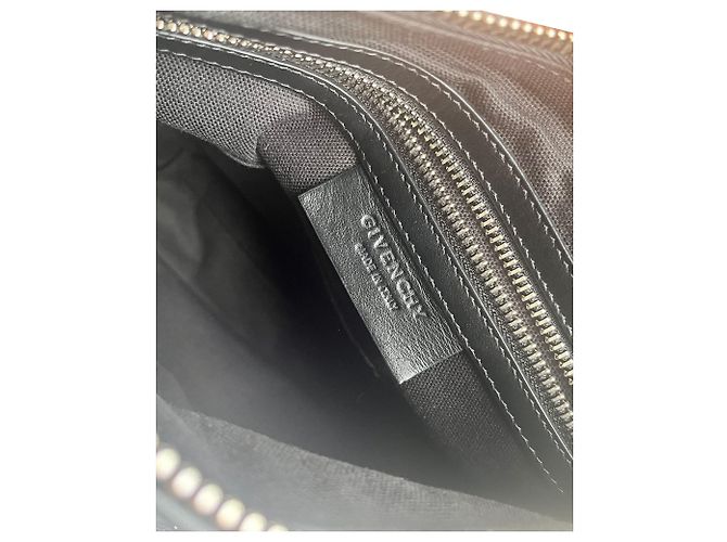 Bolsa média Givenchy Pandora em couro preto - vista 10