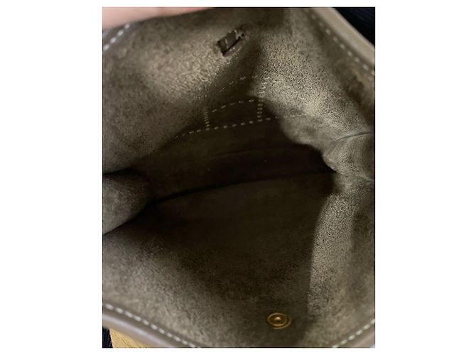 Hermès Evelyne TPM 16 en Cuir Clémence Marron 'Etoupe' - vue 3