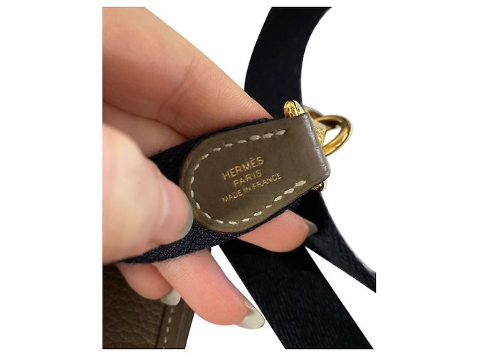 Hermès Evelyne TPM 16 en Cuir Clémence Marron 'Etoupe' - vue 5