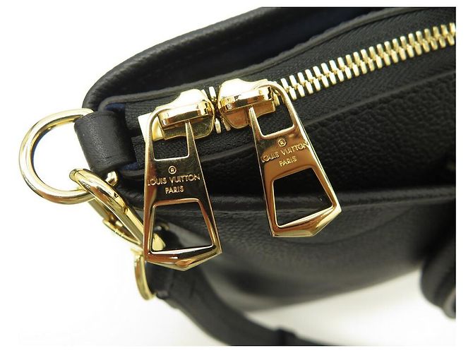 NEUF SAC A MAIN LOUIS VUITTON TRIANON MM M46487 CUIR EMPREINTE MONOGRAM - vue 3