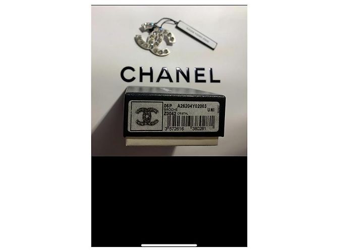 Chanel Broche de prata CC com zircões prateados - vista 3