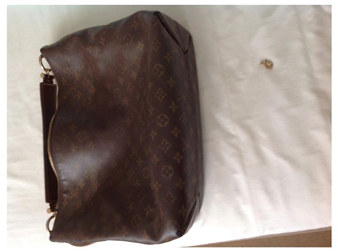 Borsa a mano Louis Vuitton in pelle marrone scuro - vista 2