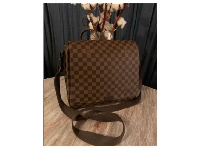 Borsa Louis Vuitton Saddlebag in pelle marrone - vista 2