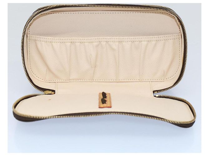 Graceful Louis Vuitton TROUSSE A PENNELLO MAQUILLAGE Marrone - vista 5