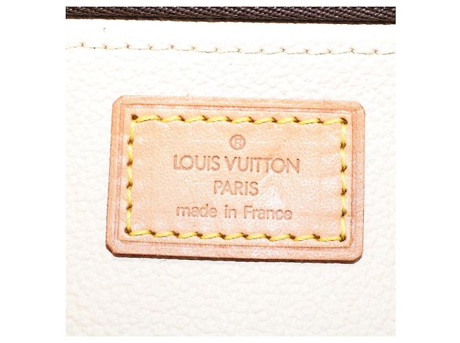 Graceful Louis Vuitton TROUSSE A PENNELLO MAQUILLAGE Marrone - vista 7