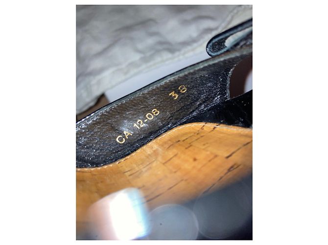 Dior Pumps aus schwarzem Lackleder Größe 38 - Ansicht 9