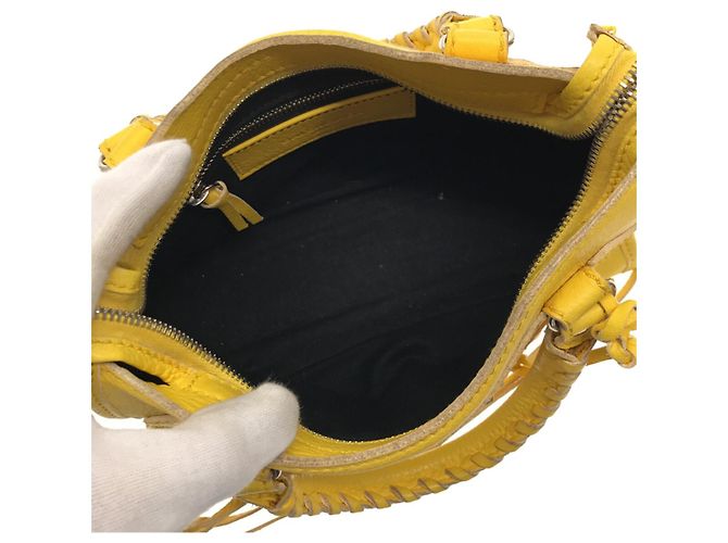 City Balenciaga Classic - vista 5