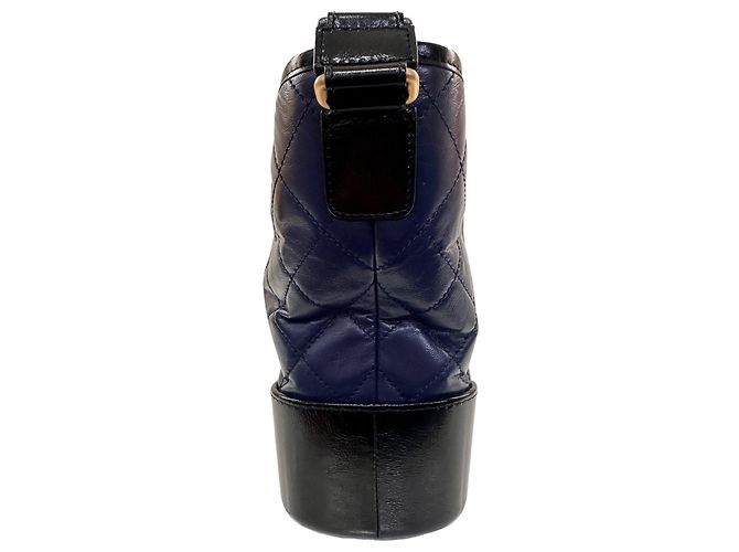 Chanel borsa GABRIELLE in pelle blu navy - vista 4