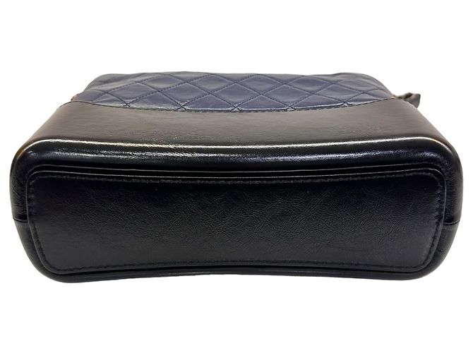 Chanel borsa GABRIELLE in pelle blu navy - vista 5