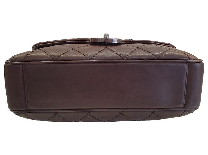 Borsa a tracolla Chanel Easy Flap pelle marrone - vista 3