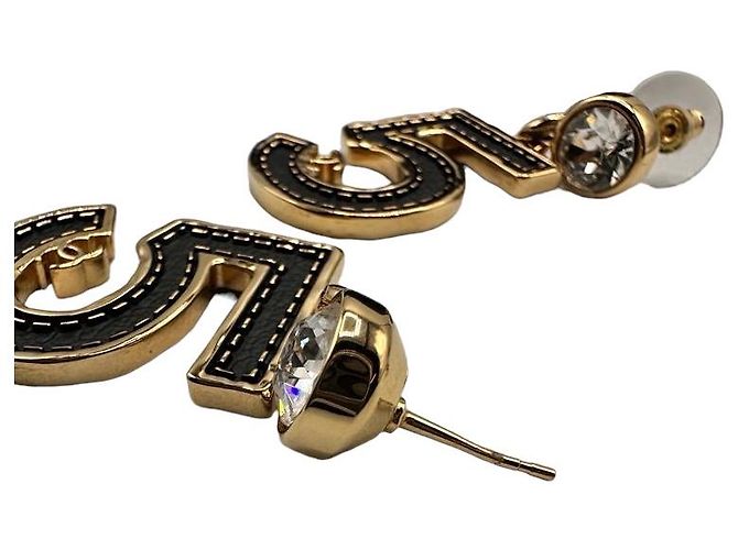 Orecchini Chanel Numero 5 in strass e metallo dorato Nero - vista 6