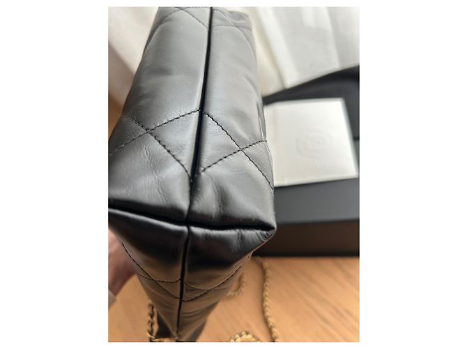 Borsa a mano Chanel 22 Mini in pelle di vitello nera Nero - vista 4