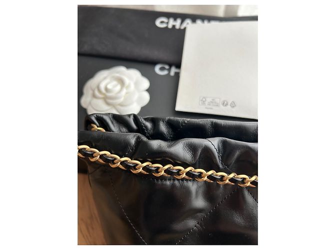Borsa a mano Chanel 22 Mini in pelle di vitello nera Nero - vista 6