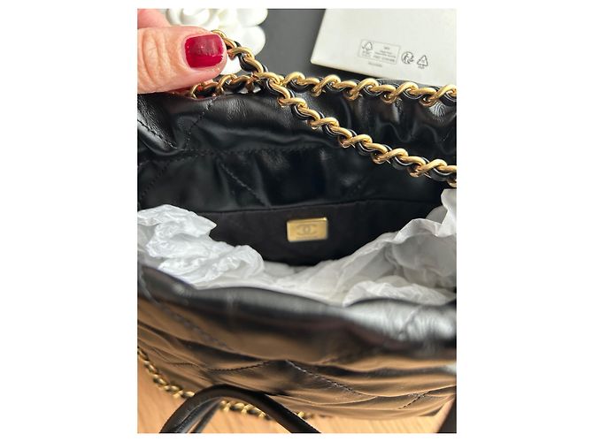 Borsa a mano Chanel 22 Mini in pelle di vitello nera Nero - vista 9