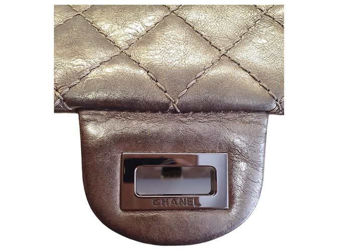 Chanel Mini Reissue 2.55 in pelle bronzo - vista 5