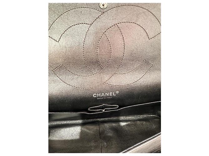 Chanel 2.55 Maxi em pele de cordeiro acolchoada bronze - vista 4