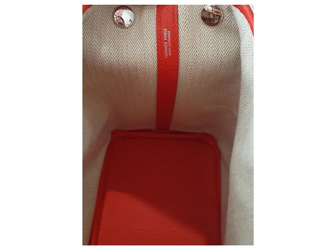 Garden Borsa Hermès Herbag 31 in pelle e tessuto rosso - vista 11
