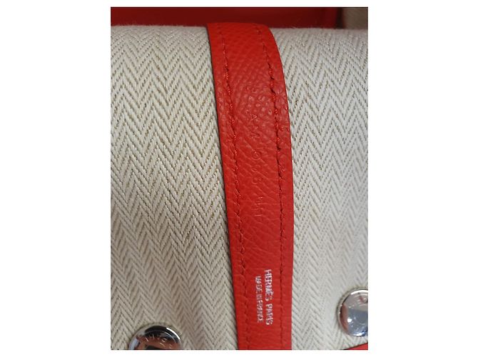 Garden Borsa Hermès Herbag 31 in pelle e tessuto rosso - vista 13
