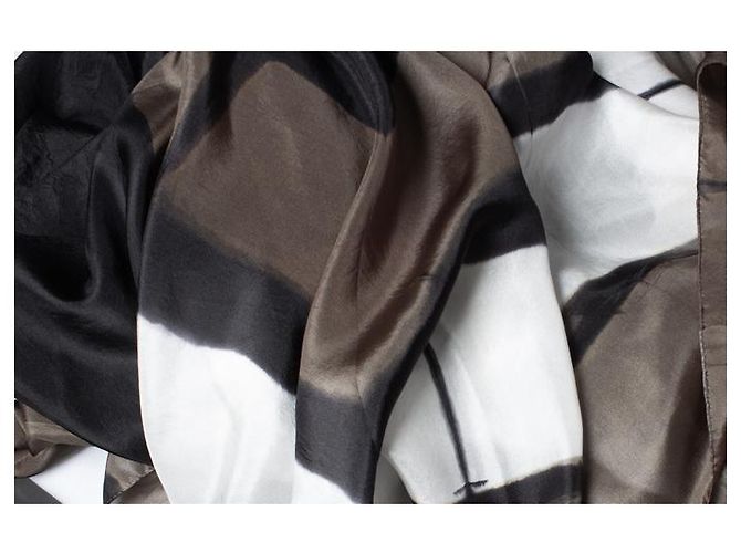 Autre Marque De Novembre, sciarpa con stampa grafica dip dye Marrone Nero - vista 3